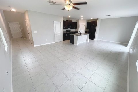 House in Tampa, Florida 4 bedrooms, 177.81 sq.m. № 1735465 - photo 14
