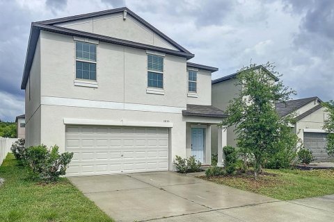 House in Tampa, Florida 4 bedrooms, 177.81 sq.m. № 1735465 - photo 2