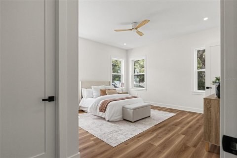 Casa en venta en Seminole, Florida, 4 dormitorios, 249.72 m2 № 2428935 - foto 5