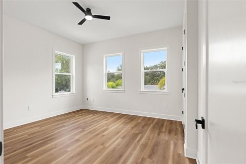 Casa en venta en Seminole, Florida, 4 dormitorios, 249.72 m2 № 2428935 - foto 17