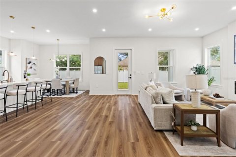 Casa en venta en Seminole, Florida, 4 dormitorios, 249.72 m2 № 2428935 - foto 25