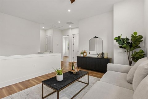 Casa en venta en Seminole, Florida, 4 dormitorios, 249.72 m2 № 2428935 - foto 4