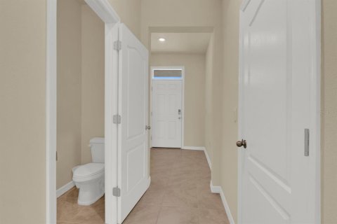 Adosado en alquiler en Howey-in-the-Hills, Florida, 3 dormitorios, 155.43 m2 № 1843531 - foto 9