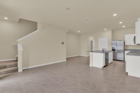 Adosado en alquiler en Howey-in-the-Hills, Florida, 3 dormitorios, 155.43 m2 № 1843531 - foto 7