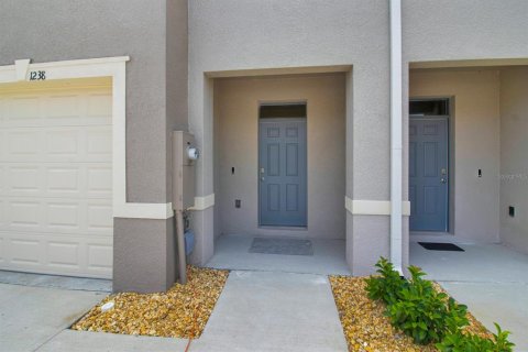 Adosado en alquiler en Howey-in-the-Hills, Florida, 3 dormitorios, 155.43 m2 № 1843531 - foto 2