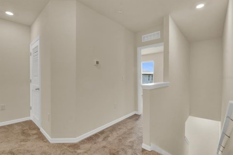 Adosado en alquiler en Howey-in-the-Hills, Florida, 3 dormitorios, 155.43 m2 № 1843531 - foto 5