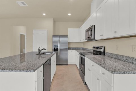 Adosado en alquiler en Howey-in-the-Hills, Florida, 3 dormitorios, 155.43 m2 № 1843531 - foto 6
