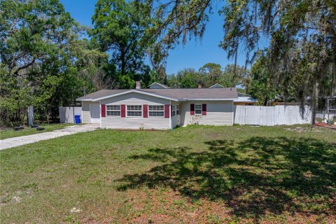 House in Dade City, Florida 3 bedrooms, 149.76 sq.m. № 1631963 - photo 6