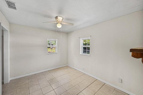 House in Dade City, Florida 3 bedrooms, 149.76 sq.m. № 1631963 - photo 24