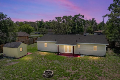 House in Dade City, Florida 3 bedrooms, 149.76 sq.m. № 1631963 - photo 2