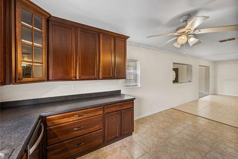 House in Dade City, Florida 3 bedrooms, 149.76 sq.m. № 1631963 - photo 21