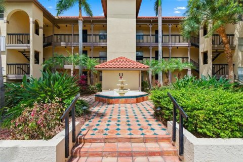 Condominio en Clearwater, Florida, 3 dormitorios  № 2103486