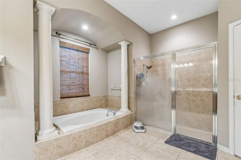 Villa ou maison à vendre à Land O' Lakes, Floride: 4 chambres, 251.39 m2 № 2150649 - photo 29