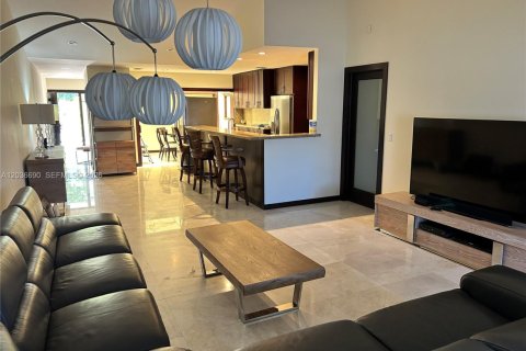 Casa en alquiler en Miami, Florida, 3 dormitorios, 146.79 m2 № 2085007 - foto 12