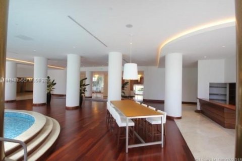 Condo in Miami Beach, Florida, 2 bedrooms  № 2010280 - photo 6
