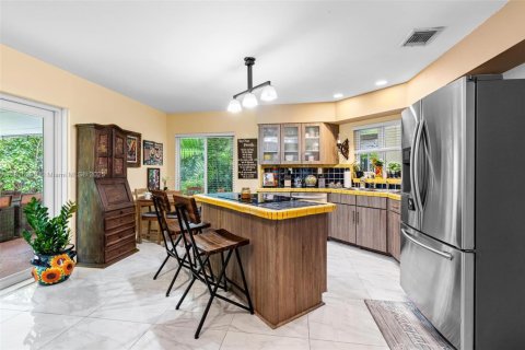 Casa en venta en Miami, Florida, 3 dormitorios, 127.46 m2 № 1768818 - foto 7
