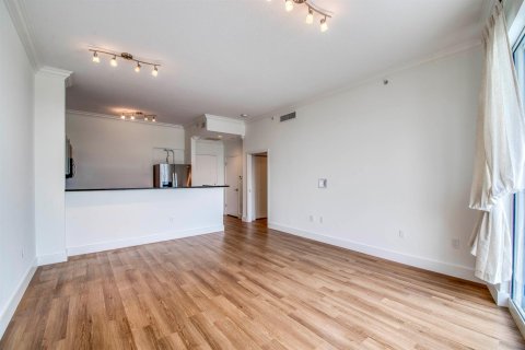 Condo in West Palm Beach, Florida, 1 bedroom № 2081765 - photo 14