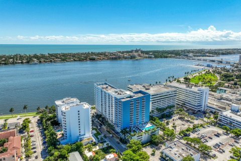 Condo in West Palm Beach, Florida, 1 bedroom № 2081765 - photo 7