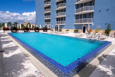 Condo in West Palm Beach, Florida, 1 bedroom № 2081765 - photo 22