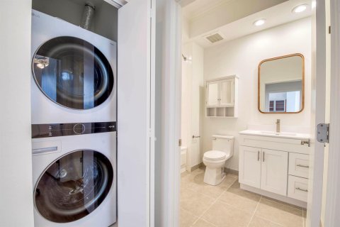 Condo in West Palm Beach, Florida, 1 bedroom № 2081765 - photo 21