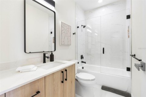 Townhouse in Tampa, Florida 3 bedrooms, 151.62 sq.m. № 1399269 - photo 30