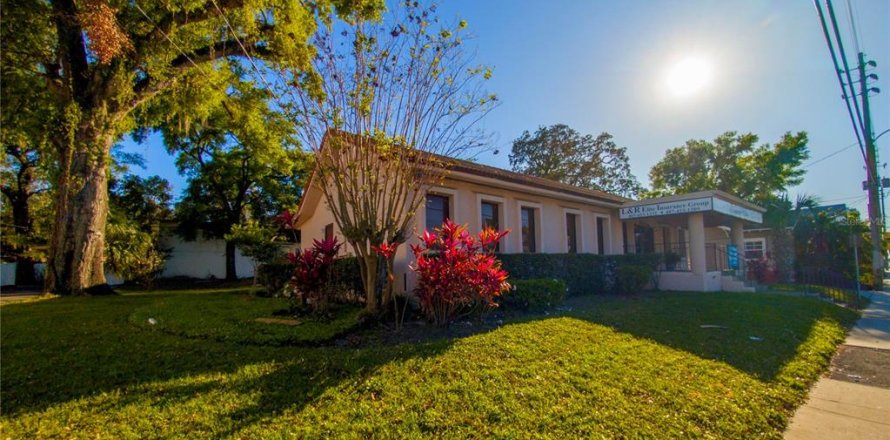 Propiedad comercial en Orlando, Florida 221.01 m2 № 1609045