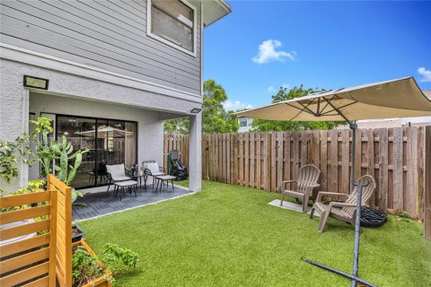Townhouse in Pembroke Pines, Florida 3 bedrooms, 123.75 sq.m. № 1809880 - photo 20