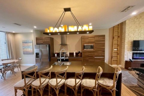 Adosado en venta en Kissimmee, Florida, 4 dormitorios, 218.88 m2 № 1628429 - foto 9