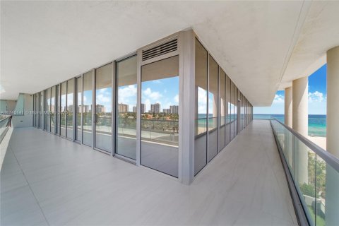 Condo in Sunny Isles Beach, Florida, 3 bedrooms  № 1859638 - photo 10