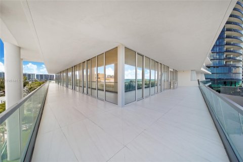 Condo in Sunny Isles Beach, Florida, 3 bedrooms  № 1859638 - photo 13