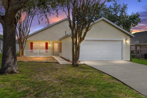 Casa en venta en Leesburg, Florida, 3 dormitorios, 124.3 m2 № 1907844 - foto 1