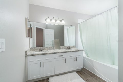 Villa ou maison à vendre à Brandon, Floride: 4 chambres, 163.14 m2 № 2149219 - photo 18