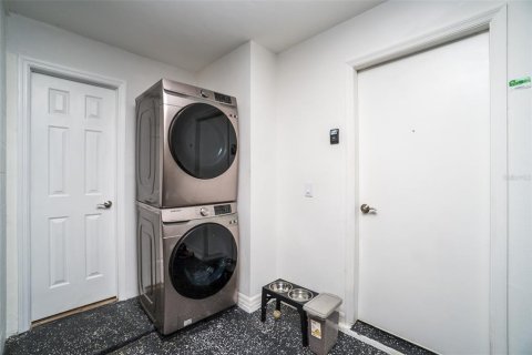 Villa ou maison à vendre à Brandon, Floride: 4 chambres, 163.14 m2 № 2149219 - photo 19