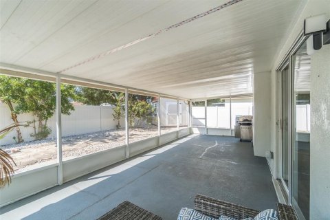 Villa ou maison à vendre à Brandon, Floride: 4 chambres, 163.14 m2 № 2149219 - photo 21