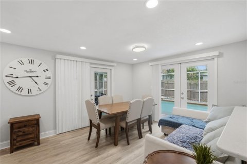 Villa ou maison à vendre à Largo, Floride: 4 chambres, 126.35 m2 № 2408773 - photo 9