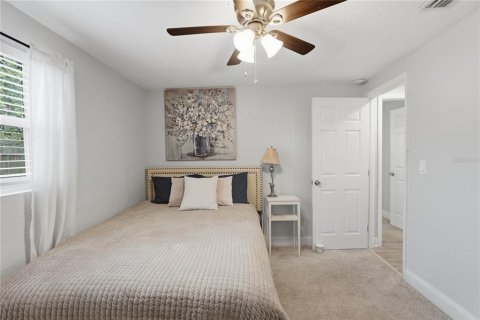 Villa ou maison à vendre à Largo, Floride: 4 chambres, 126.35 m2 № 2408773 - photo 20