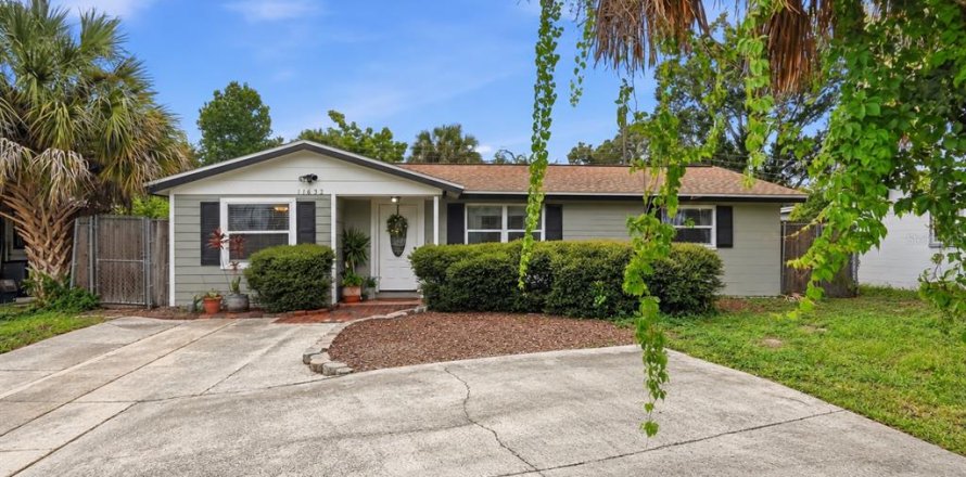 Villa ou maison à Largo, Floride 4 chambres, 126.35 m2 № 2408773