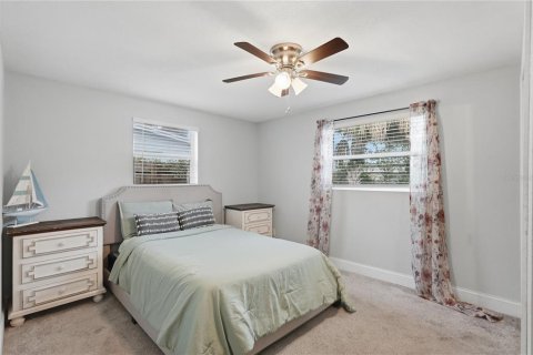 Villa ou maison à vendre à Largo, Floride: 4 chambres, 126.35 m2 № 2408773 - photo 21
