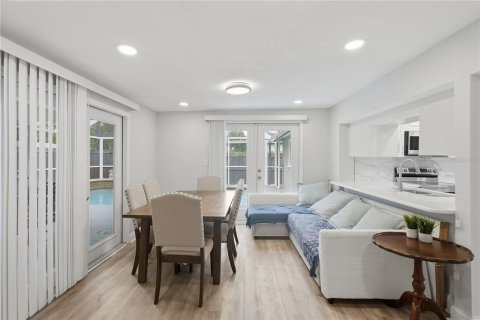 Villa ou maison à vendre à Largo, Floride: 4 chambres, 126.35 m2 № 2408773 - photo 10