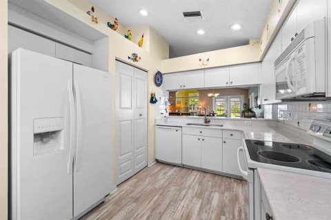 Villa ou maison à vendre à Trinity, Floride: 3 chambres, 164.72 m2 № 2208455 - photo 7