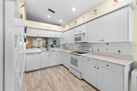 Villa ou maison à vendre à Trinity, Floride: 3 chambres, 164.72 m2 № 2208455 - photo 6