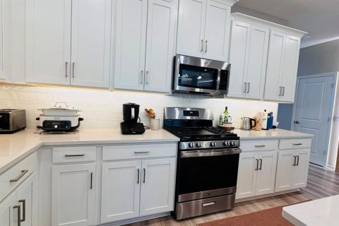 House in Winter Garden, Florida 5 bedrooms, 253.16 sq.m. № 2296354 - photo 25