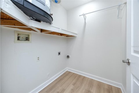House in Palm Harbor, Florida 3 bedrooms, 178 sq.m. № 1782141 - photo 16