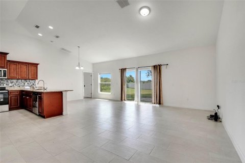 Casa en venta en Kissimmee, Florida, 4 dormitorios, 153.01 m2 № 1899240 - foto 5