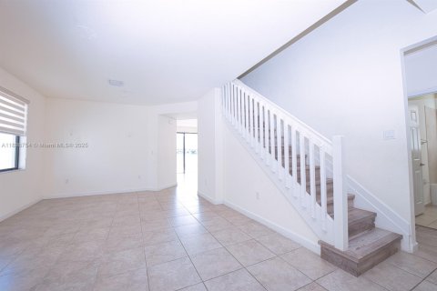 Villa ou maison à vendre à Hialeah, Floride: 4 chambres, 228.73 m2 № 1950531 - photo 18