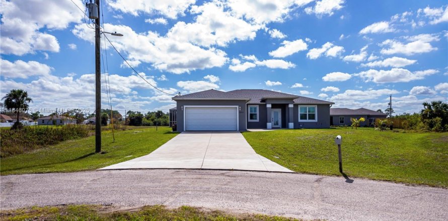 House in LaBelle, Florida 3 bedrooms № 1842859