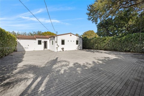 Villa ou maison à vendre à West Miami, Floride: 3 chambres, 144.46 m2 № 2041536 - photo 29