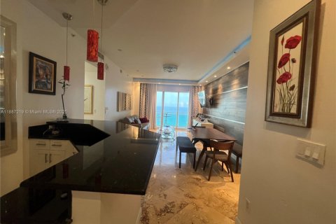 House in Miami Beach, Florida 2 bedrooms, 87.61 sq.m. № 1944079 - photo 8