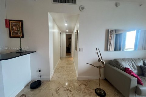 House in Miami Beach, Florida 2 bedrooms, 87.61 sq.m. № 1944079 - photo 20