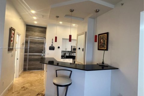 House in Miami Beach, Florida 2 bedrooms, 87.61 sq.m. № 1944079 - photo 29